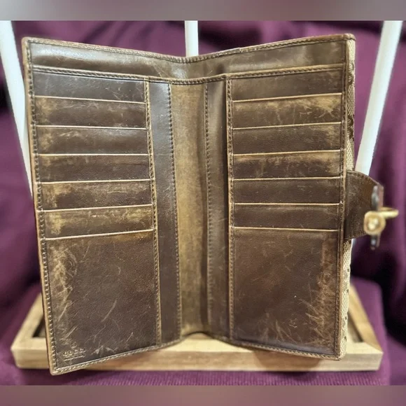 Gucci Vintage Beige/Ebony GG Fabric Piston Long Wallet EUC W/ COA